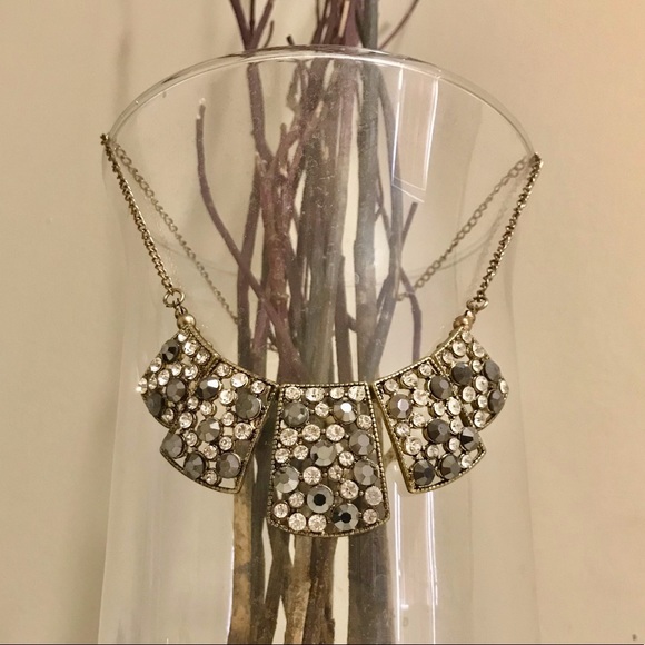 Shimmering necklace - Picture 4 of 4